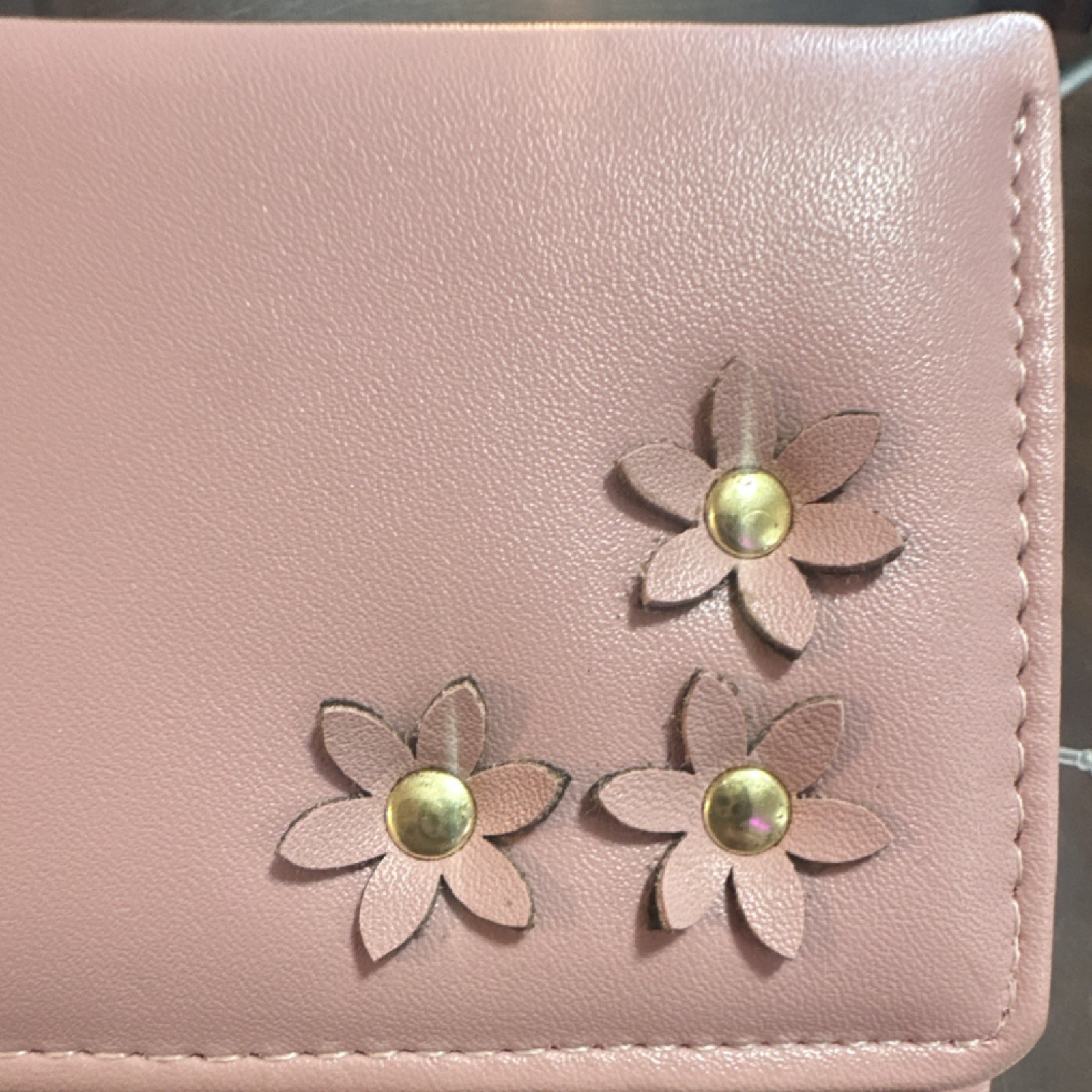 Tems Pink Tri-Fold Women's Wallet Floral Accent Gold Tone Hardware Credit Card, photo 4